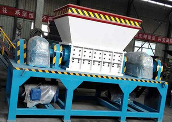 China Mehrfunktionaler industrieller Reißwolf-Maschinen-Altmetall-Reißwolf 6 Tonnen Kapazitäts- fournisseur