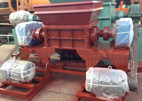 China Doppelwellen-industrieller Reißwolf-Maschinen-Gummireifen-Reißwolf 2,5 Tonnen Kapazitäts- fournisseur