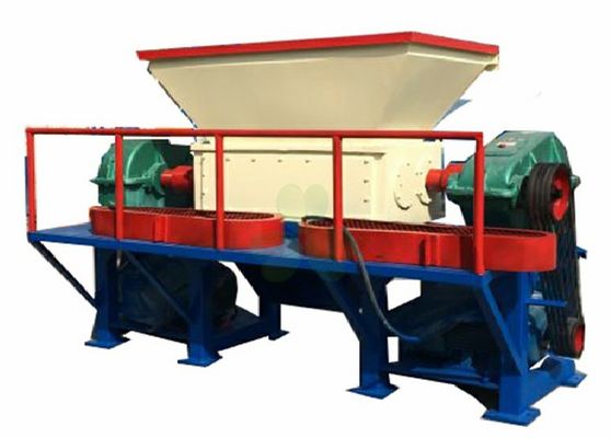 China Double Roll Crusher Machine / Double Roll Crusher's Specification fournisseur